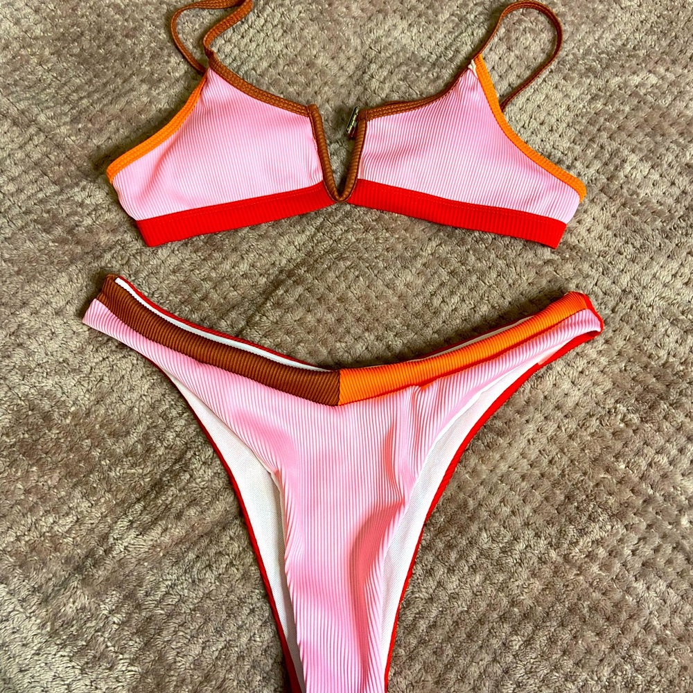 SHEIN bikini size medium never worn
